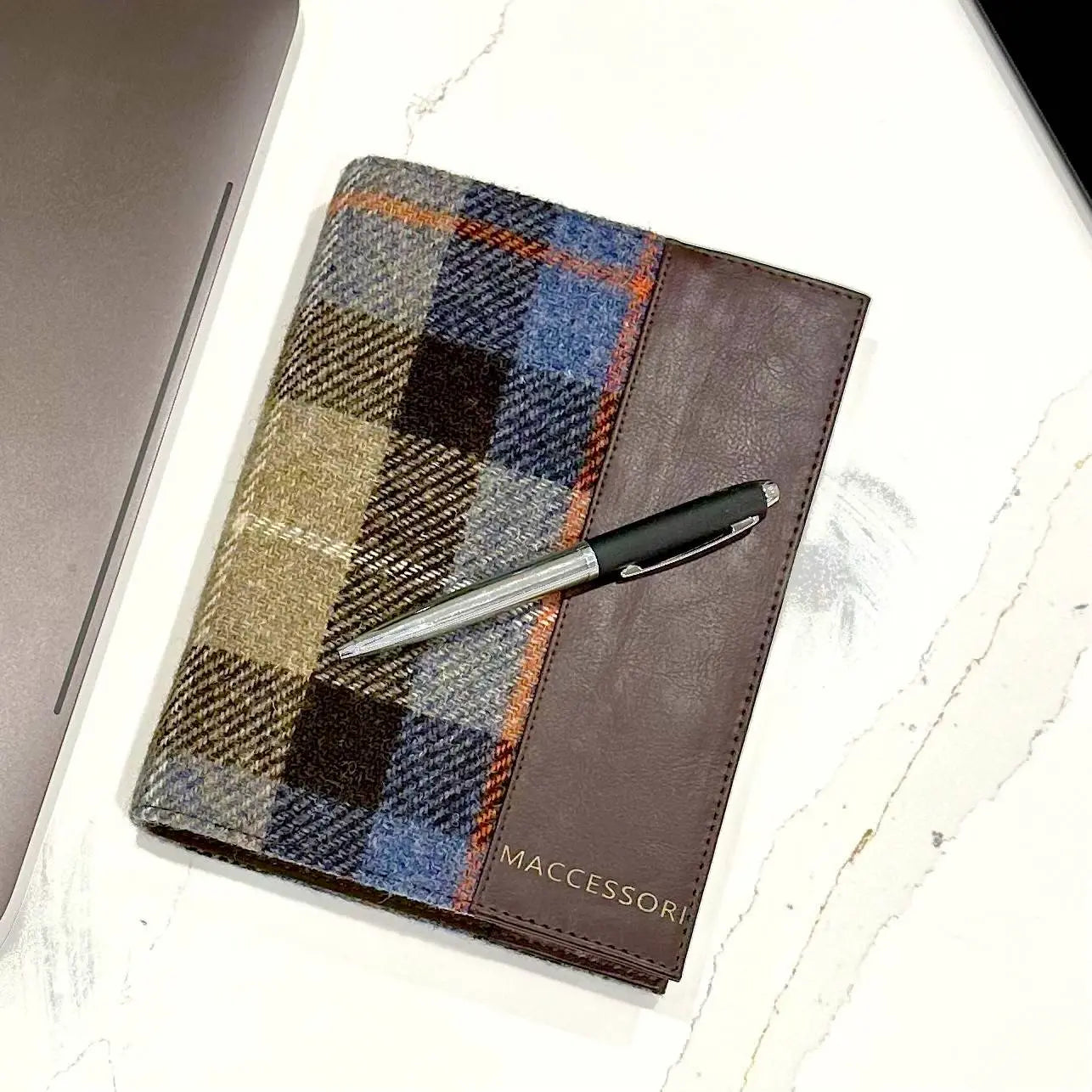 NOTEBOOK image 1