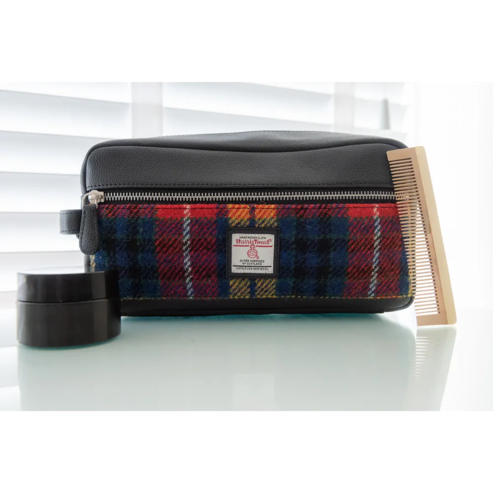 HARRIS TWEED WASH BAG image 2